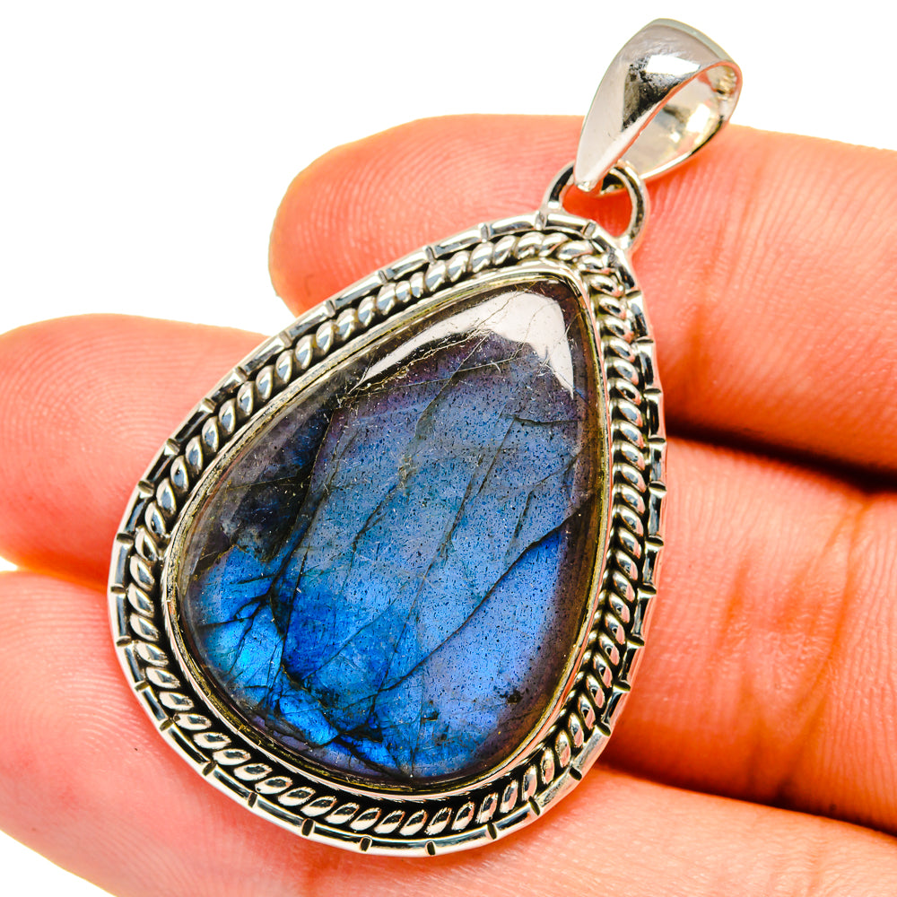 Labradorite Pendants handcrafted by Anasilvercos - PD12881