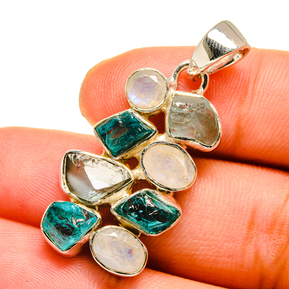 Apatite Pendants handcrafted by Anasilvercos - PD12887