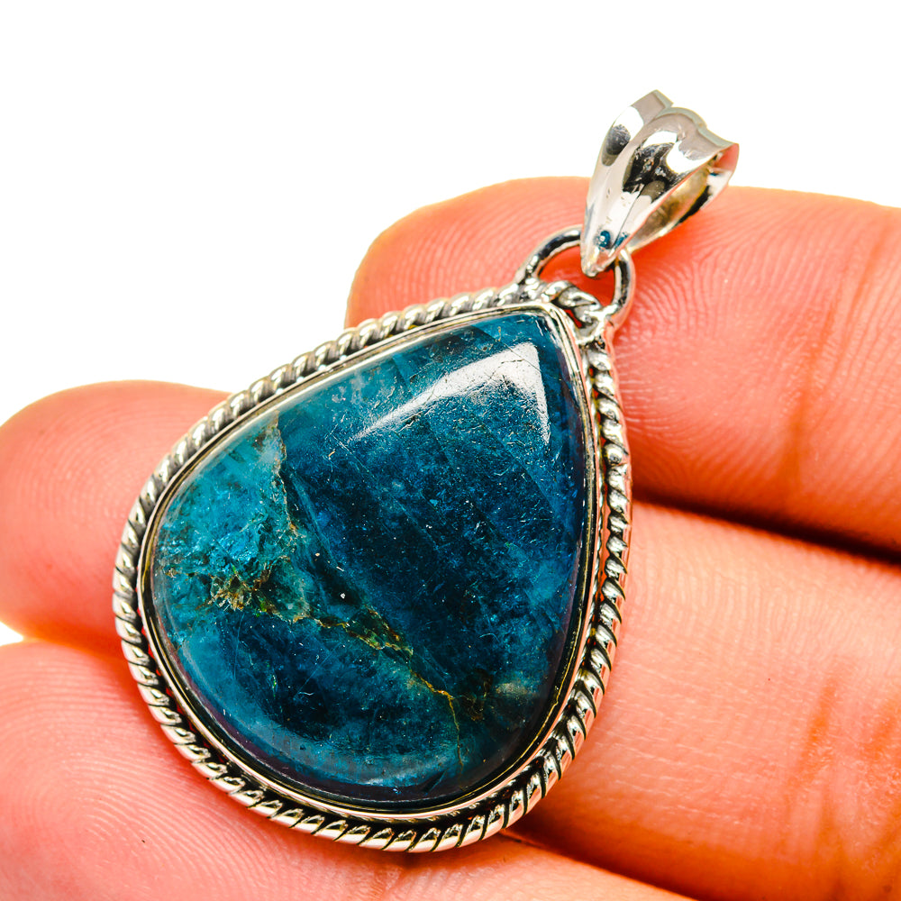 Apatite Pendants handcrafted by Anasilvercos - PD12904