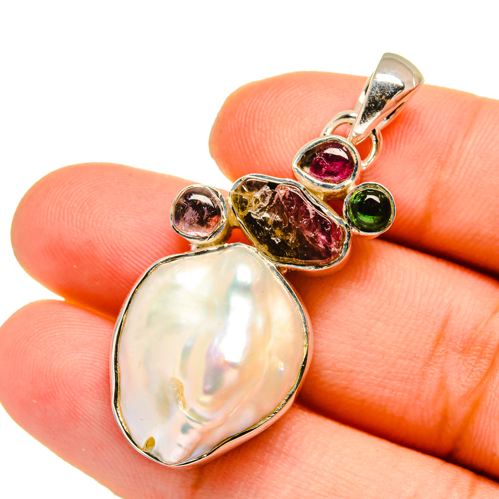 Mother Of Pearl Pendants handcrafted by Anasilvercos - PD12925