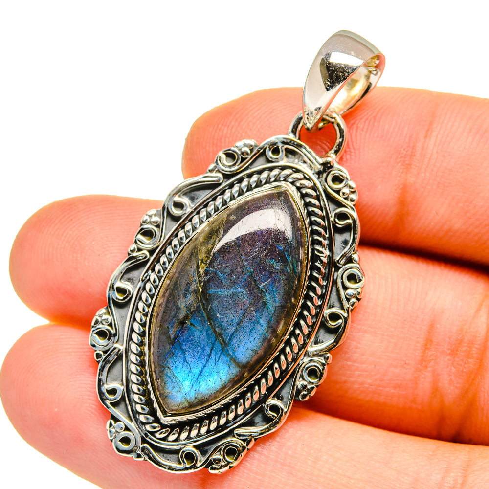 Labradorite Pendants handcrafted by Anasilvercos - PD12989