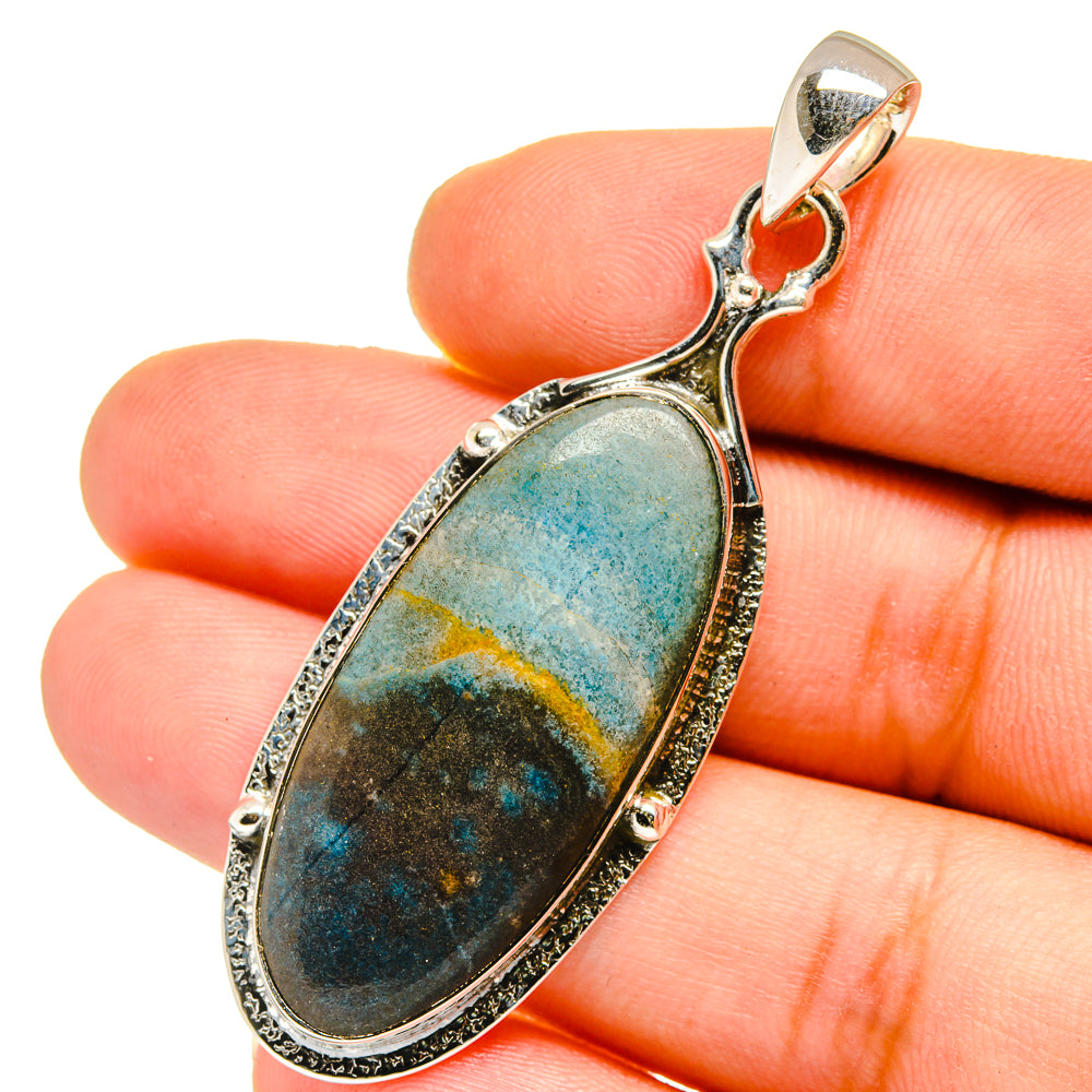 Blue Scheelite Pendants handcrafted by Anasilvercos - PD13005