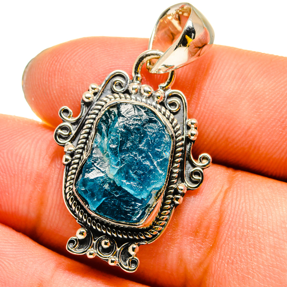 Apatite Pendants handcrafted by Anasilvercos - PD13182