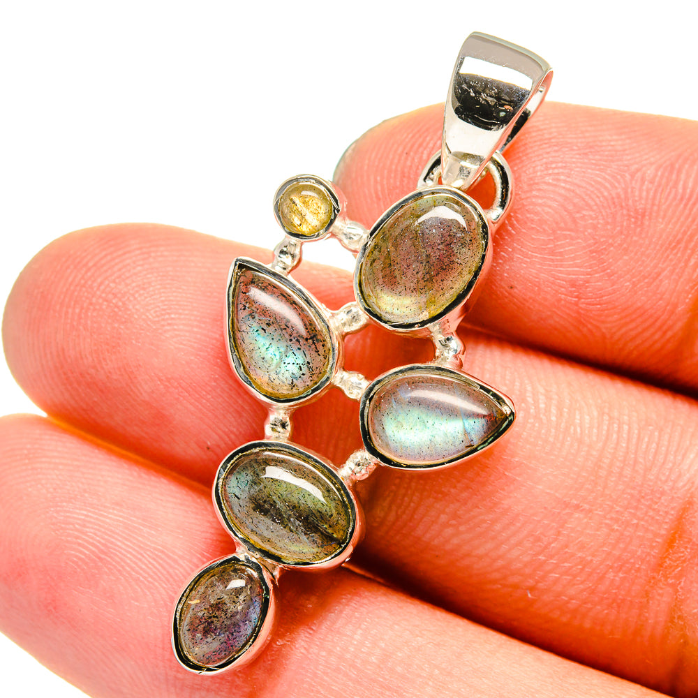 Labradorite Pendants handcrafted by Anasilvercos - PD13259