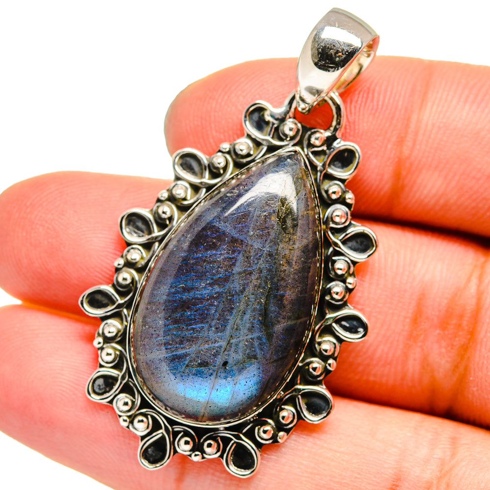 Labradorite Pendants handcrafted by Anasilvercos - PD13274