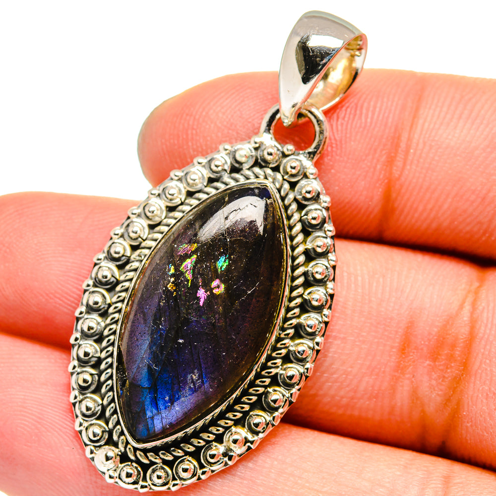 Labradorite Pendants handcrafted by Anasilvercos - PD13284