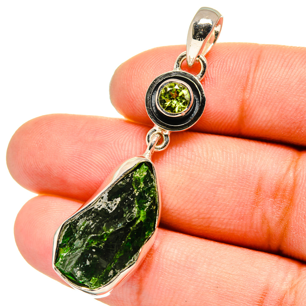 Chrome Diopside Pendants handcrafted by Anasilvercos - PD13304