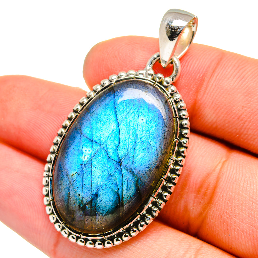 Labradorite Pendants handcrafted by Anasilvercos - PD13335