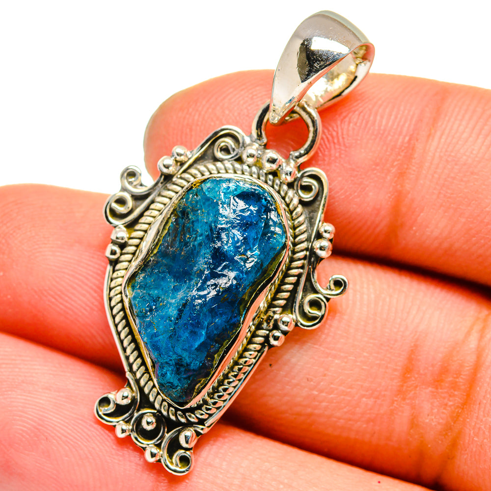 Apatite Pendants handcrafted by Anasilvercos - PD13377