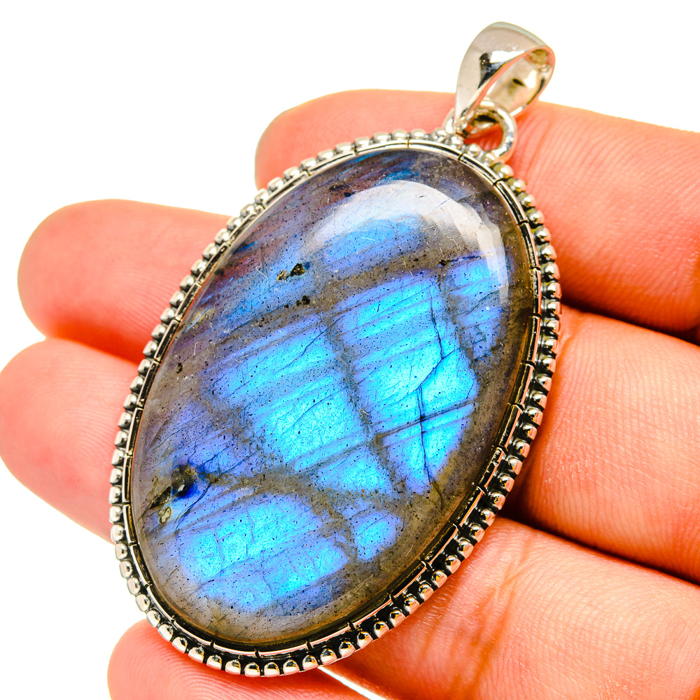 Labradorite Pendants handcrafted by Anasilvercos - PD13447