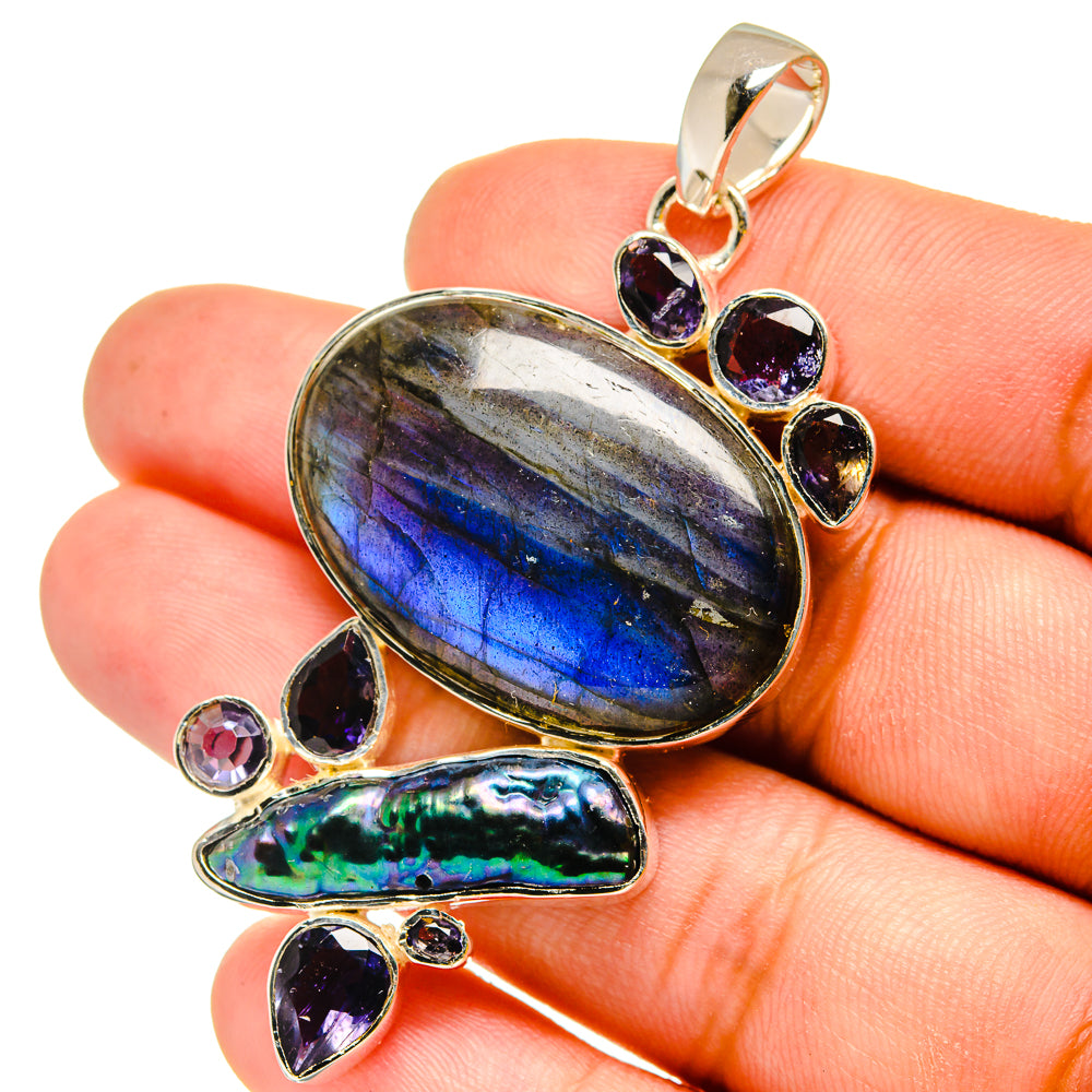 Labradorite Pendants handcrafted by Anasilvercos - PD13516