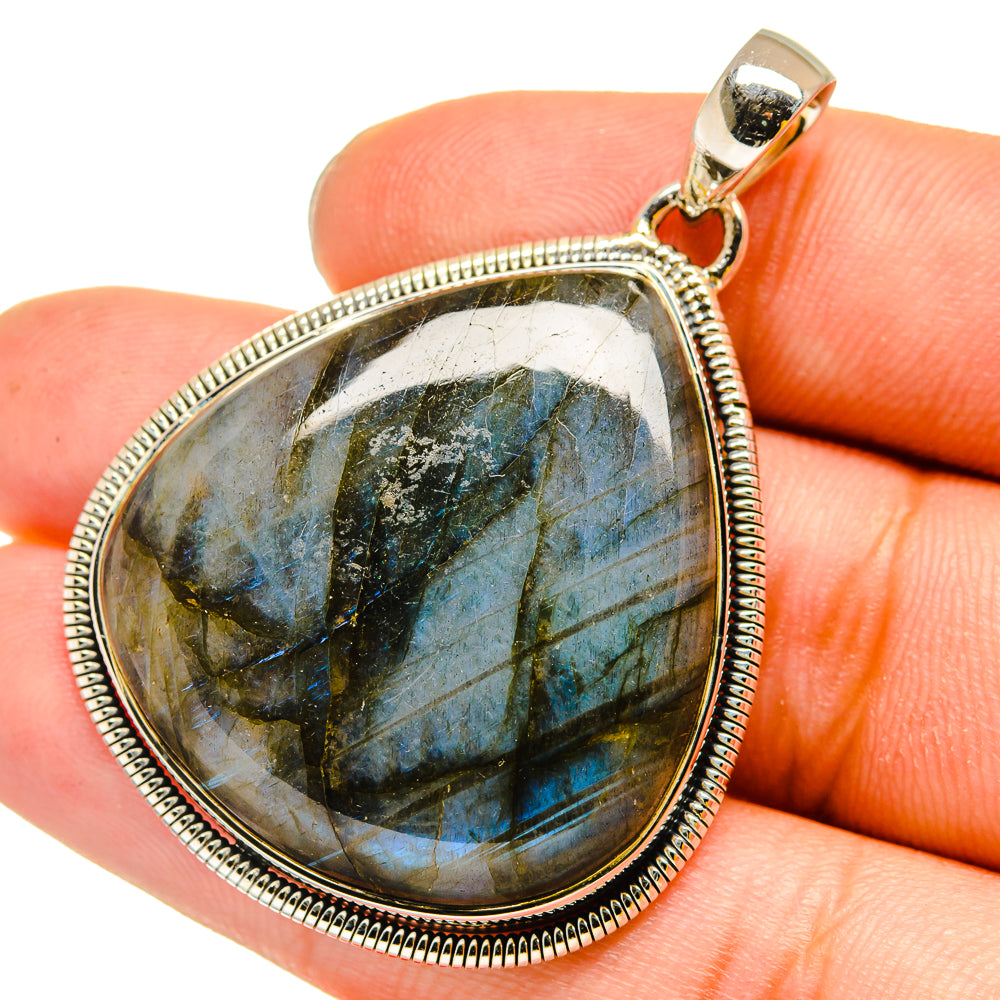 Labradorite Pendants handcrafted by Anasilvercos - PD13518