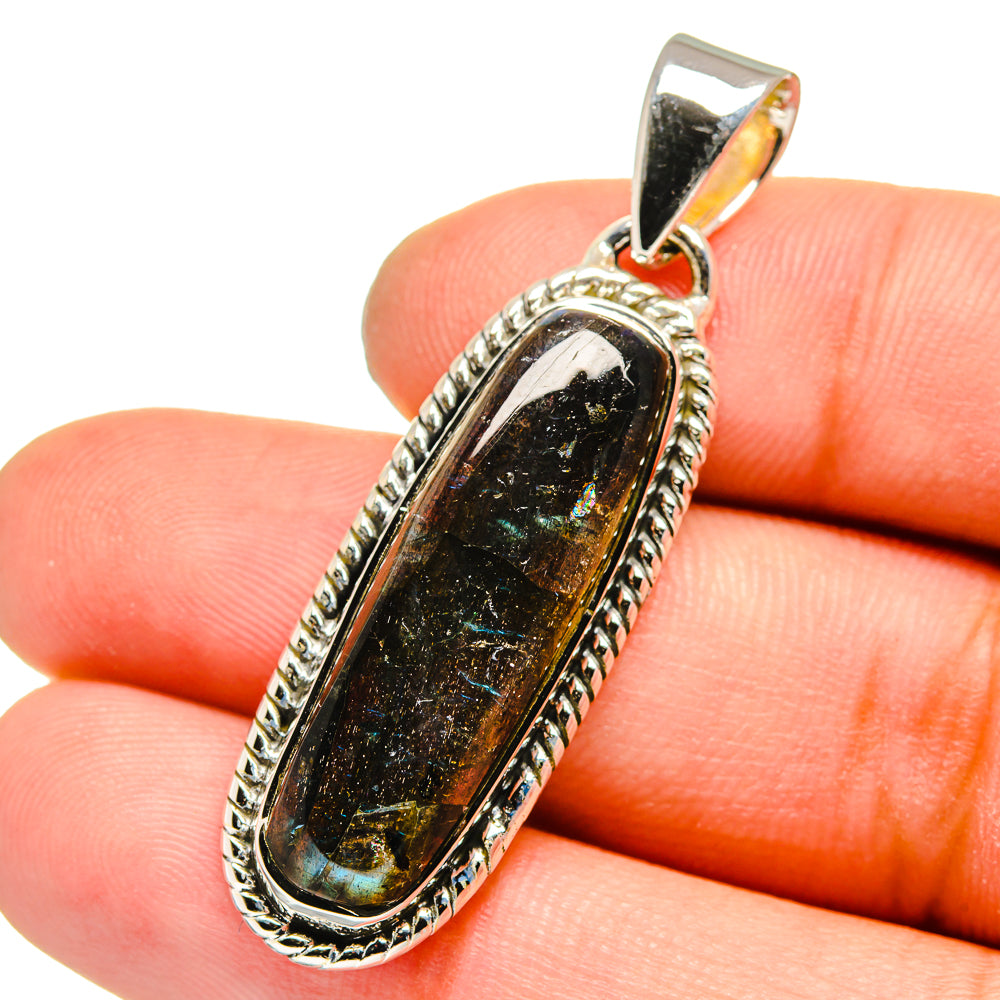 Labradorite Pendants handcrafted by Anasilvercos - PD13534