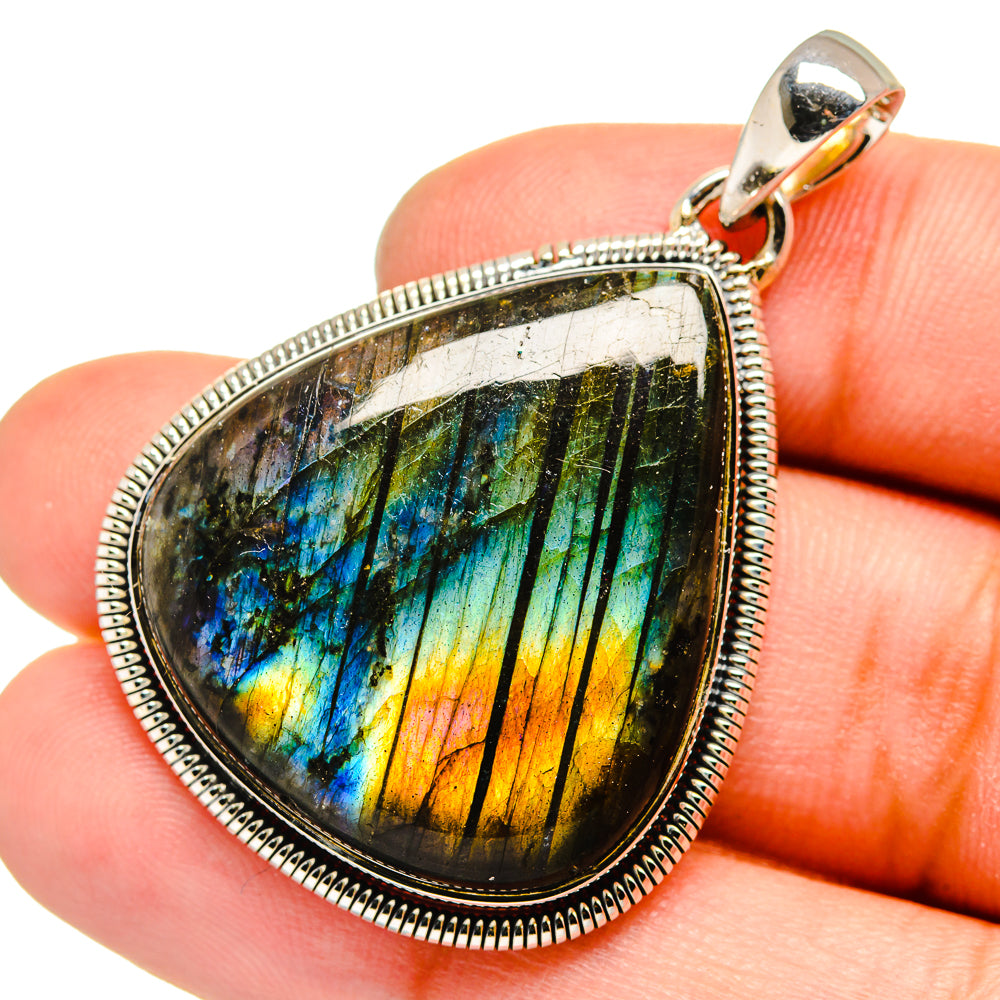 Labradorite Pendants handcrafted by Anasilvercos - PD13535