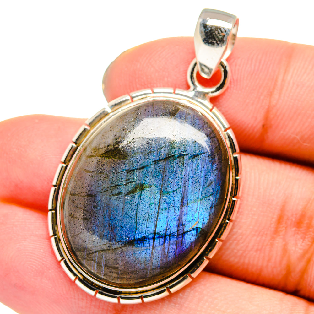 Labradorite Pendants handcrafted by Anasilvercos - PD13736
