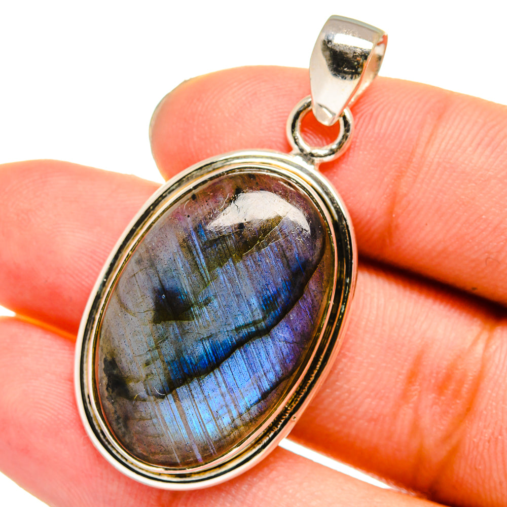 Labradorite Pendants handcrafted by Anasilvercos - PD13768