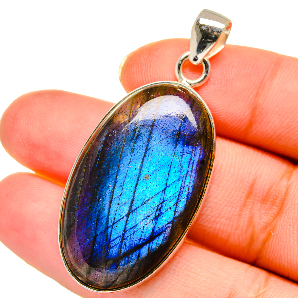 Labradorite Pendants handcrafted by Anasilvercos - PD13947