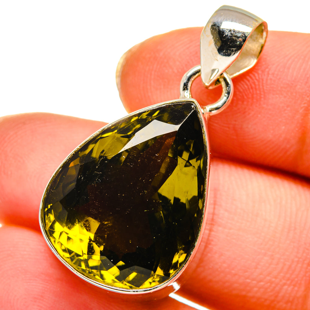 Olive Quartz Pendants handcrafted by Anasilvercos - PD13973