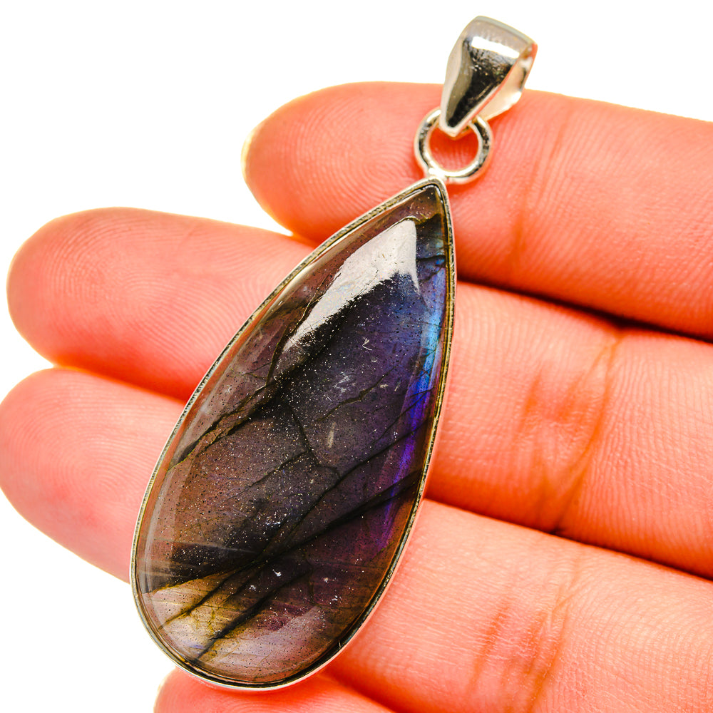 Labradorite Pendants handcrafted by Anasilvercos - PD14104