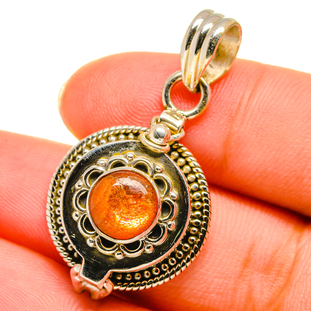 Sunstone Pendants handcrafted by Anasilvercos - PD14172
