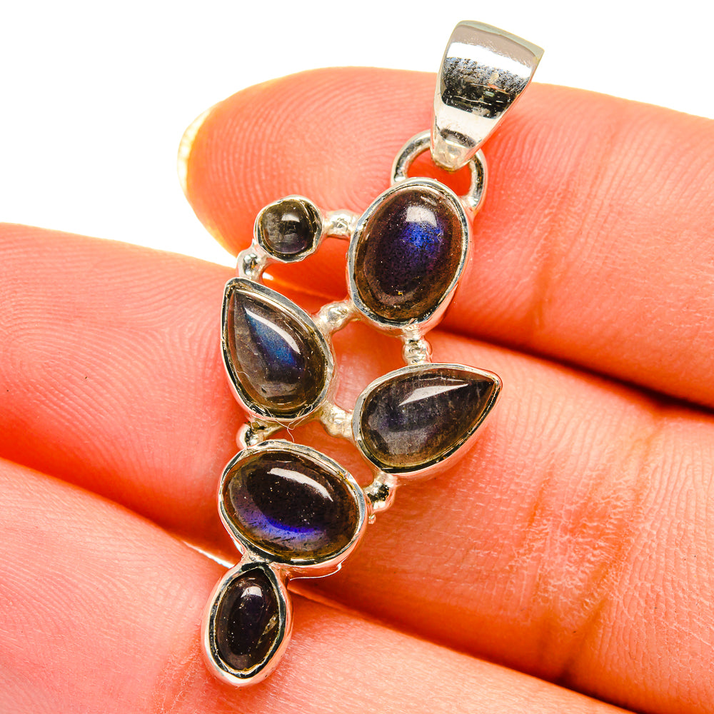 Labradorite Pendants handcrafted by Anasilvercos - PD14261