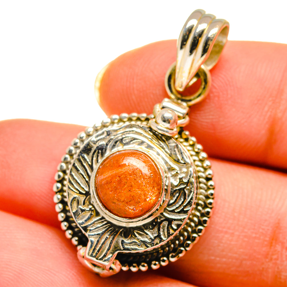 Sponge Coral Pendants handcrafted by Anasilvercos - PD14277