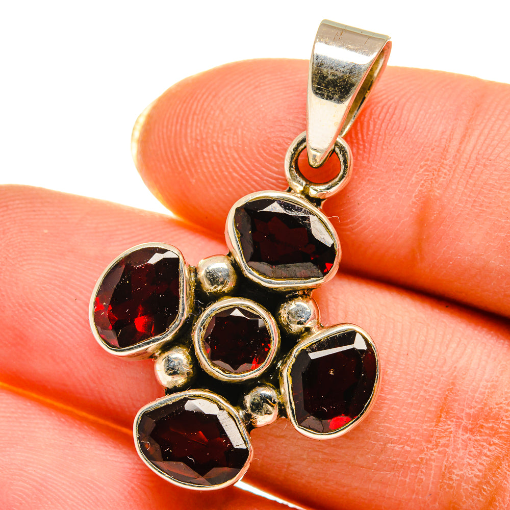 Garnet Pendants handcrafted by Anasilvercos - PD14287