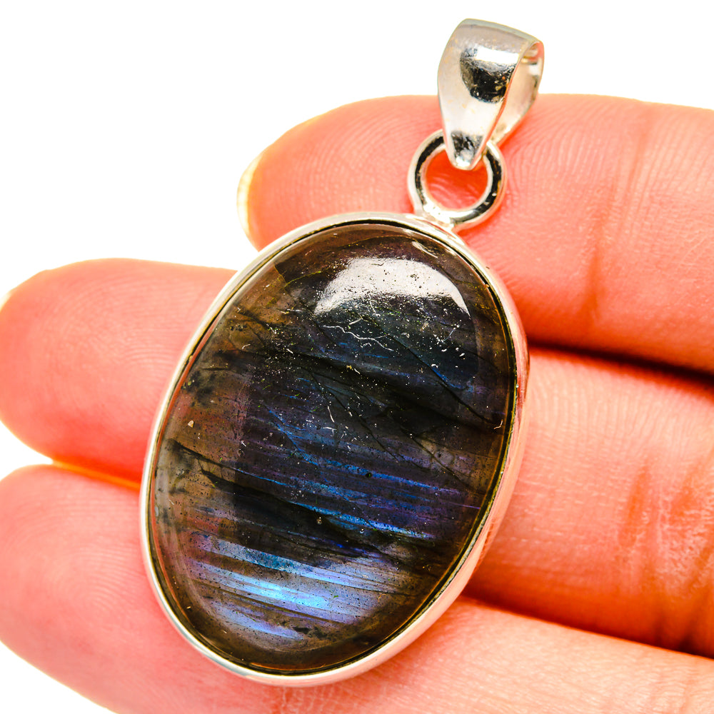 Labradorite Pendants handcrafted by Anasilvercos - PD14387