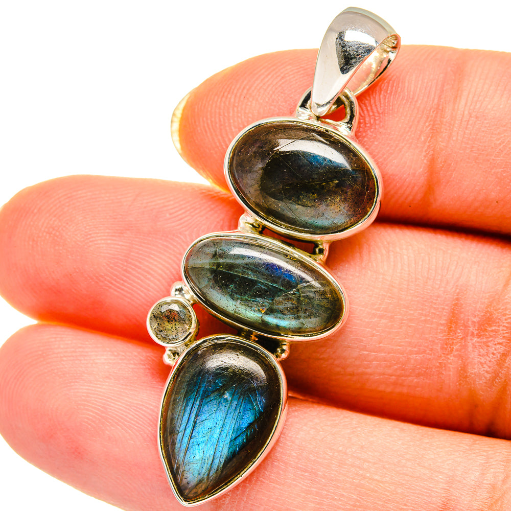 Labradorite Pendants handcrafted by Anasilvercos - PD14442