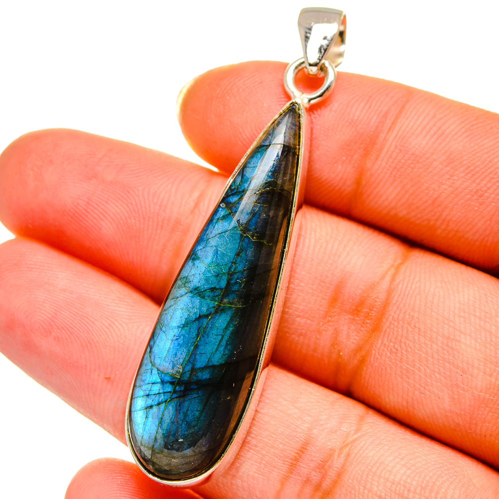 Labradorite Pendants handcrafted by Anasilvercos - PD14530