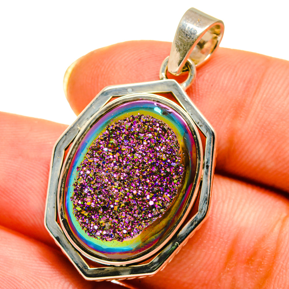 Titanium Druzy Pendants handcrafted by Anasilvercos - PD14543