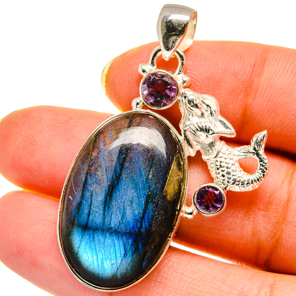 Labradorite Pendants handcrafted by Anasilvercos - PD14630