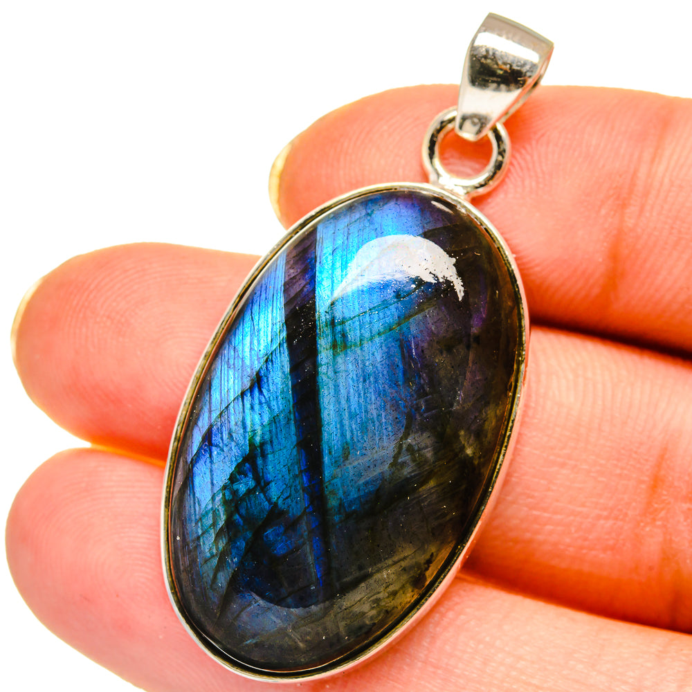 Labradorite Pendants handcrafted by Anasilvercos - PD14632
