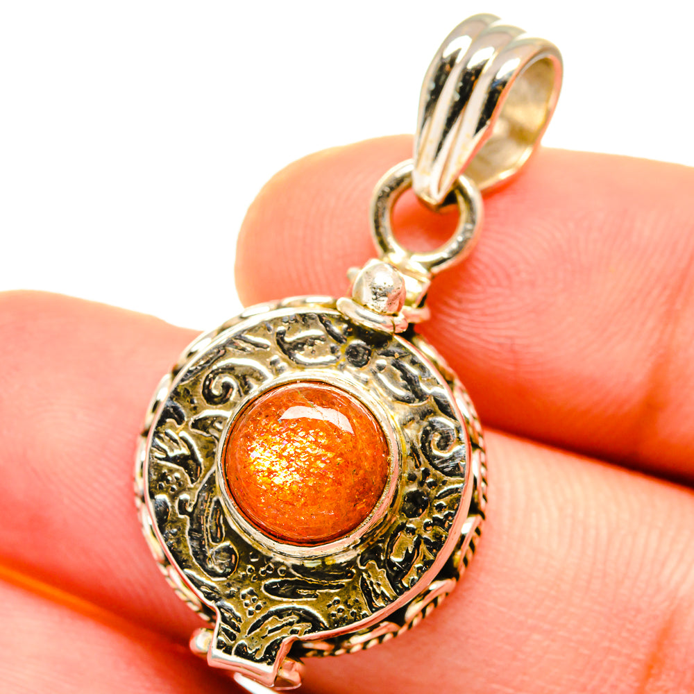 Sunstone Pendants handcrafted by Anasilvercos - PD14819
