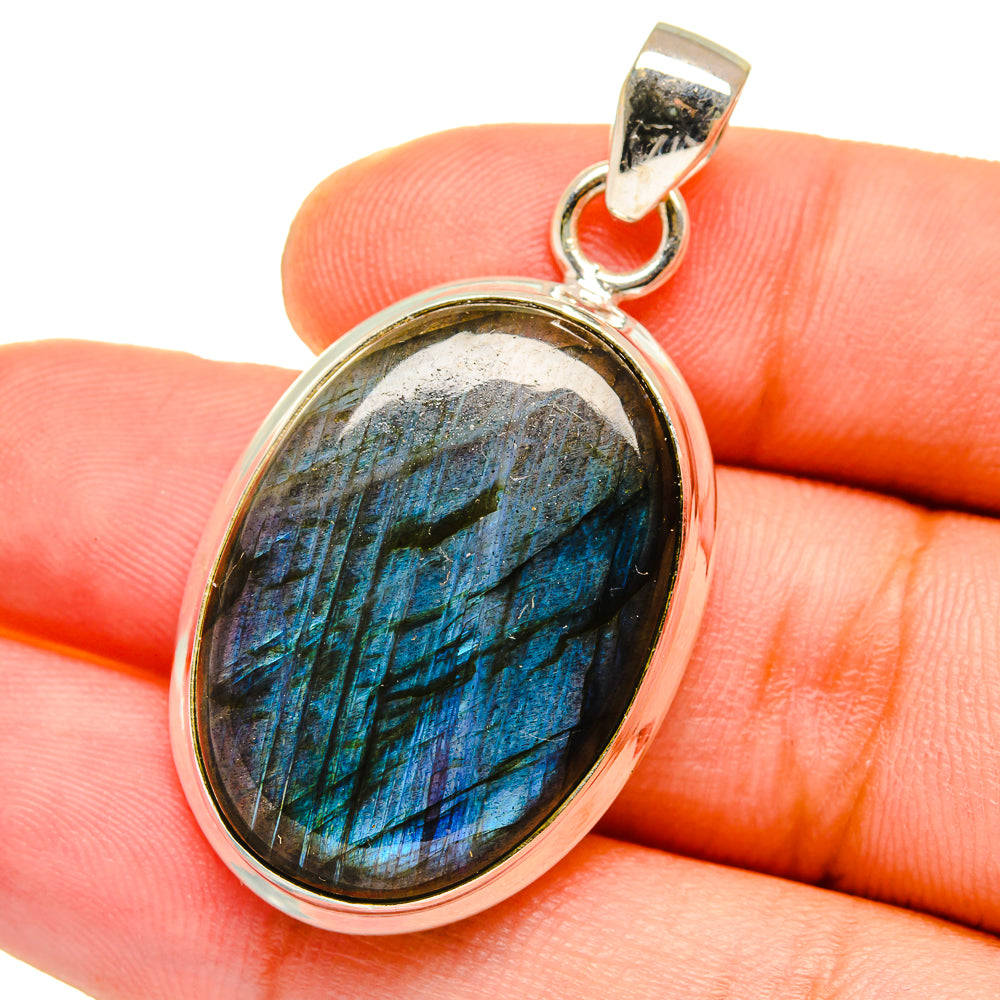 Labradorite Pendants handcrafted by Anasilvercos - PD14846