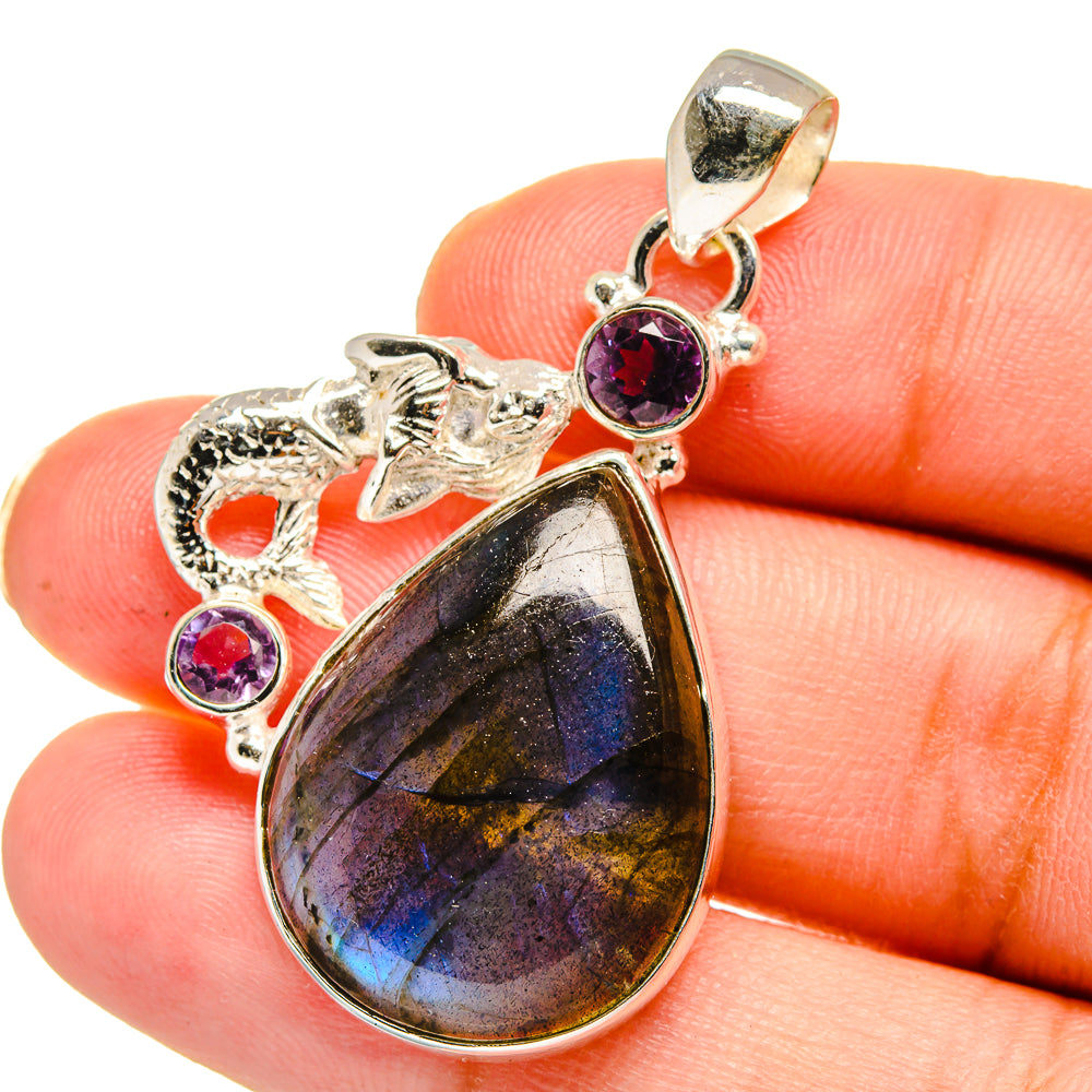 Labradorite Pendants handcrafted by Anasilvercos - PD14894