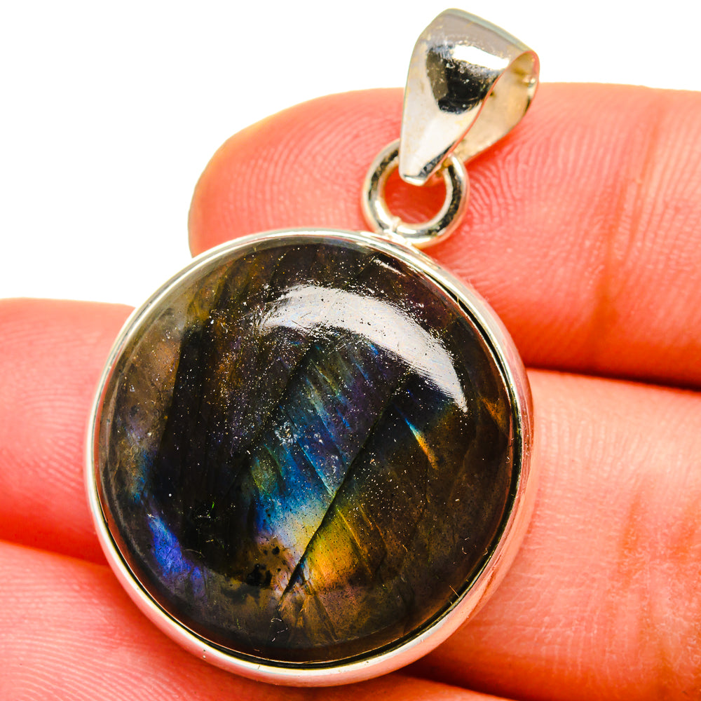 Labradorite Pendants handcrafted by Anasilvercos - PD14901