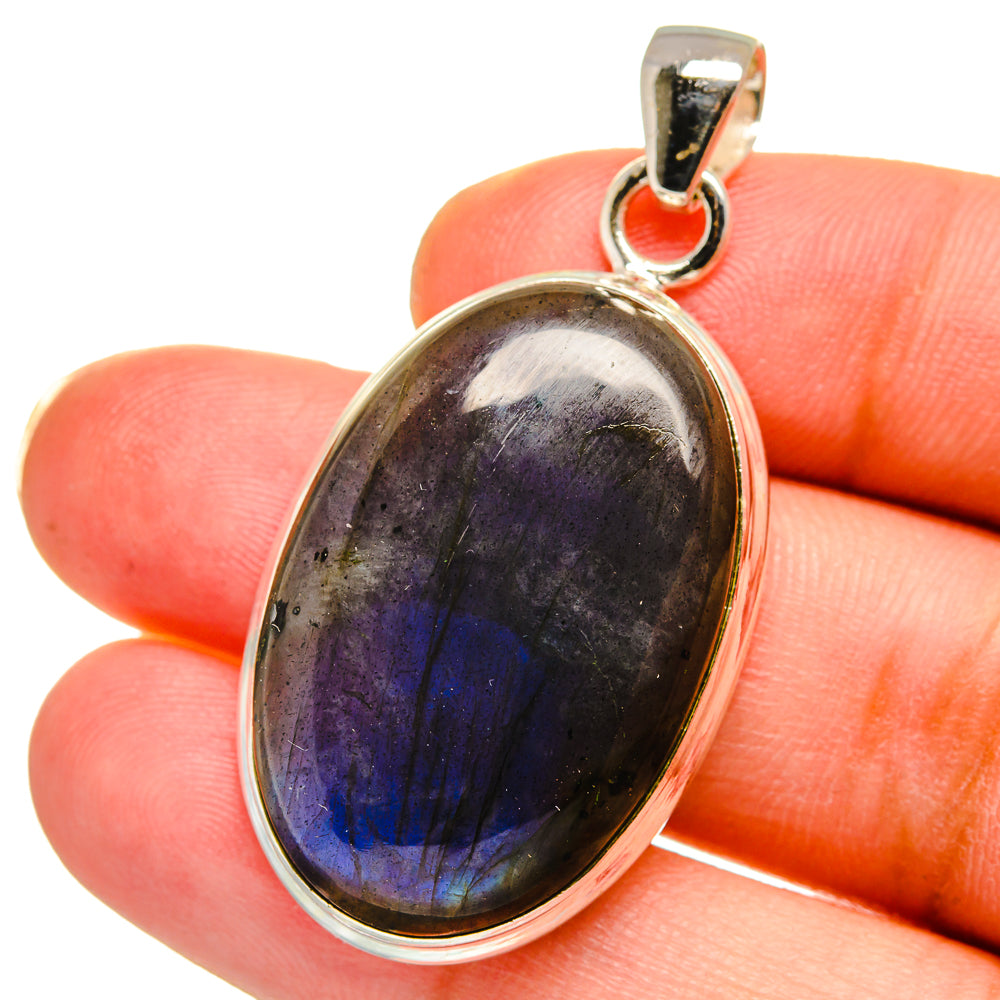 Labradorite Pendants handcrafted by Anasilvercos - PD14903
