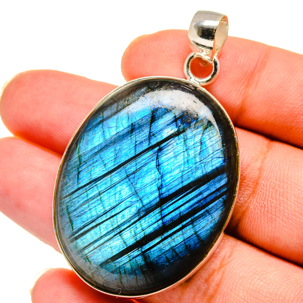 Labradorite Pendants handcrafted by Anasilvercos - PD15049