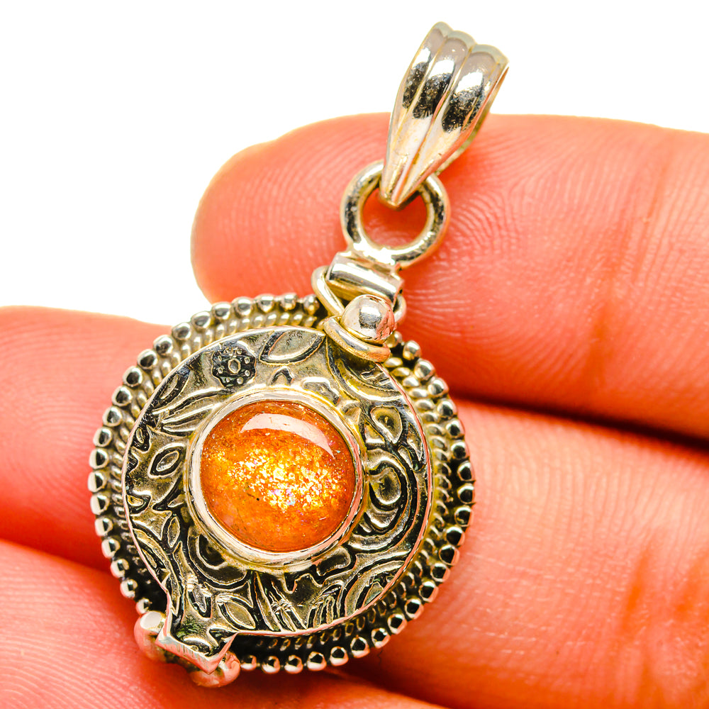 Sunstone Pendants handcrafted by Anasilvercos - PD15222