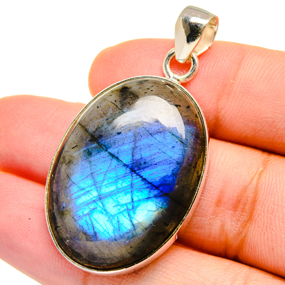 Labradorite Pendants handcrafted by Anasilvercos - PD15277