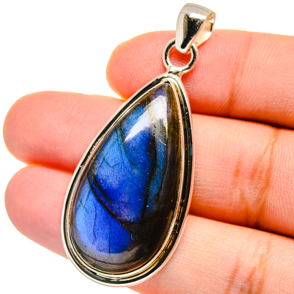Labradorite Pendants handcrafted by Anasilvercos - PD15278