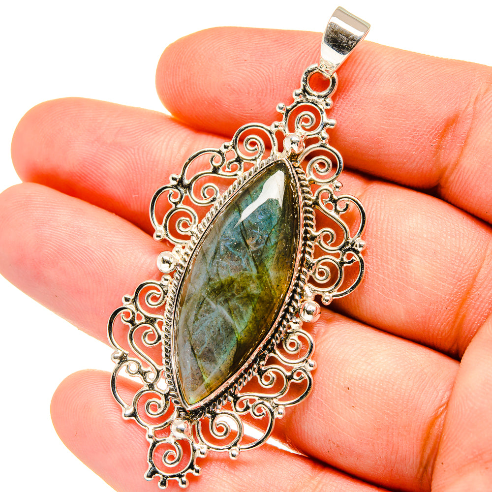 Labradorite Pendants handcrafted by Anasilvercos - PD15363