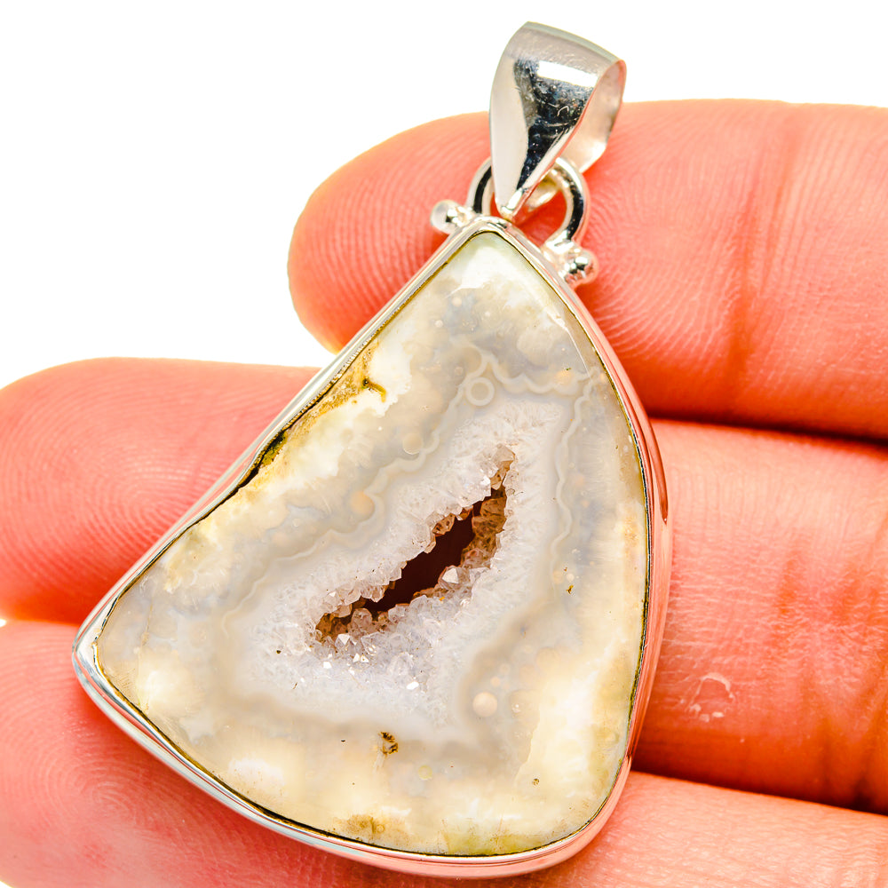 Geode Slice Pendants handcrafted by Anasilvercos - PD15592