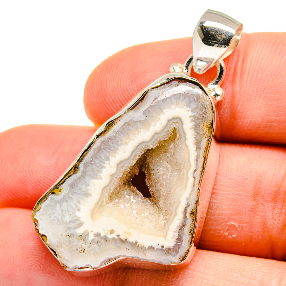 Geode Slice Pendants handcrafted by Anasilvercos - PD15593