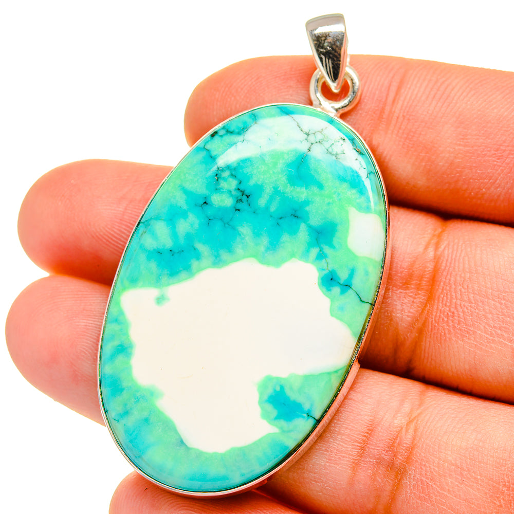 Green Howlite Pendants handcrafted by Anasilvercos - PD15684