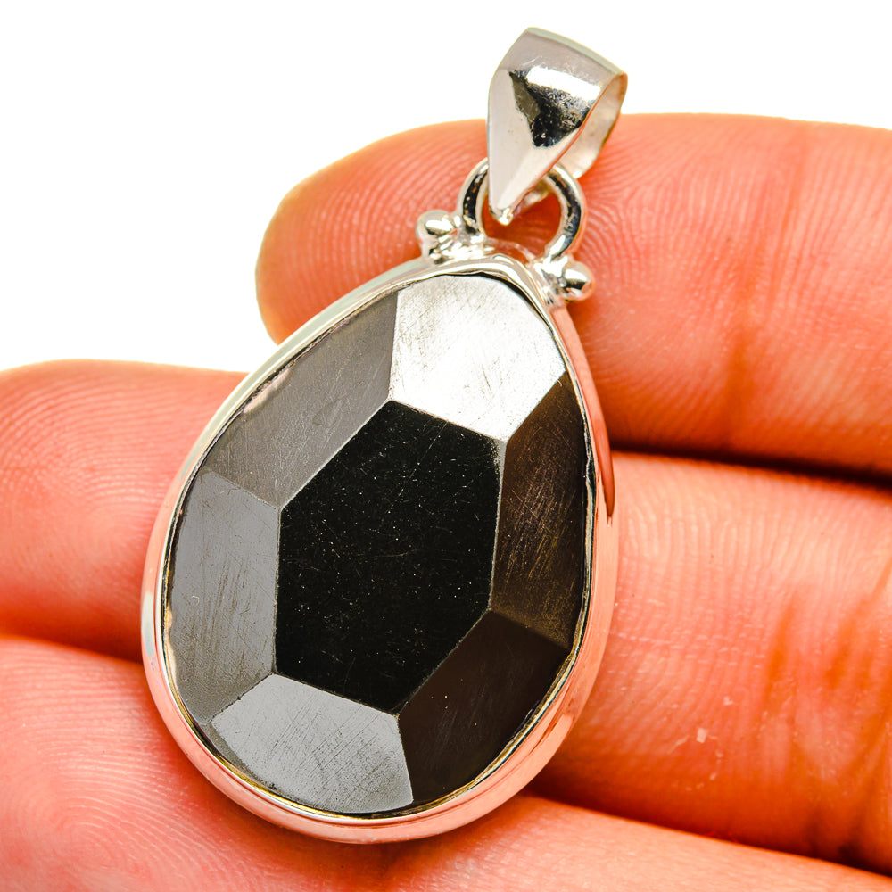 Hematite Pendants handcrafted by Anasilvercos - PD15825