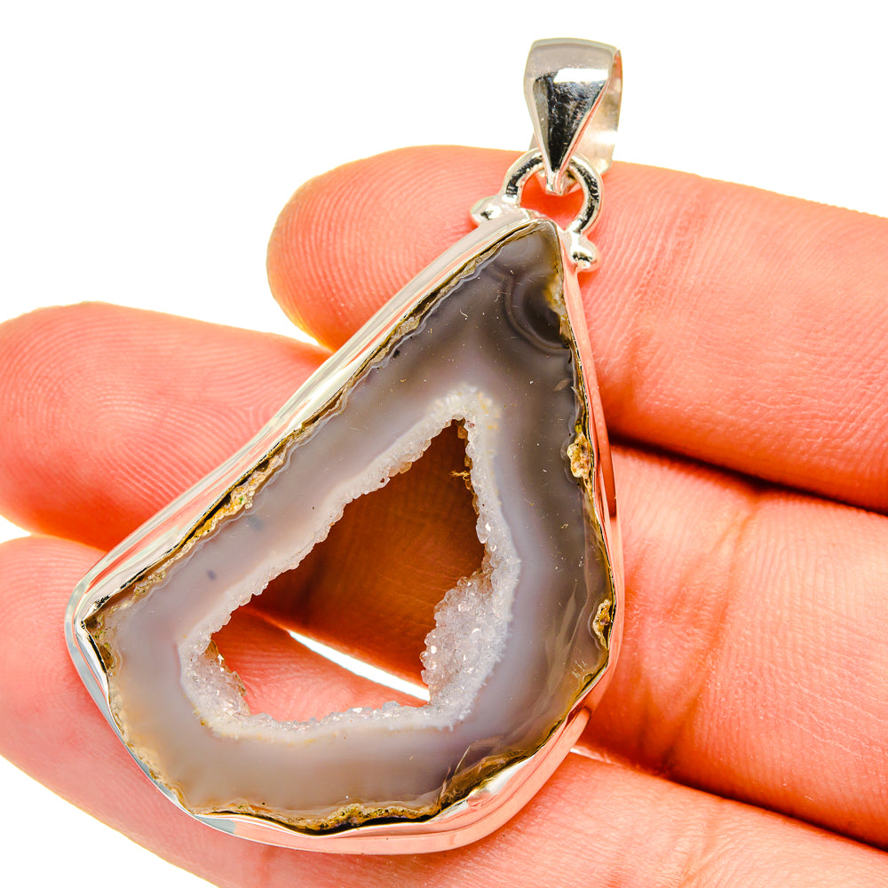 Geode Slice Pendants handcrafted by Anasilvercos - PD16116