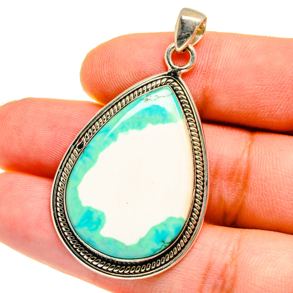 Green Howlite Pendants handcrafted by Anasilvercos - PD16139