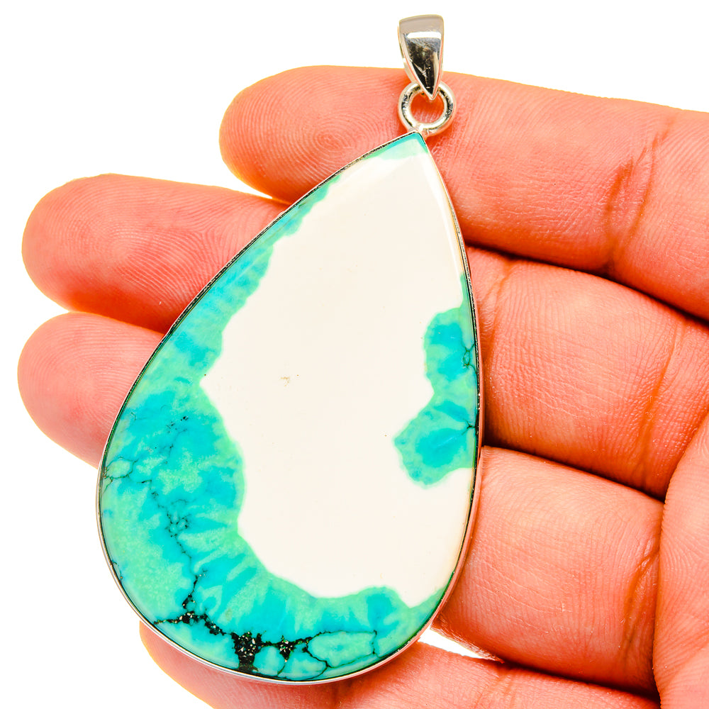 Green Howlite Pendants handcrafted by Anasilvercos - PD16143